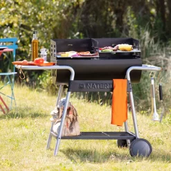 NATERIAL - Barbecue à Charbon ICARUS - Chariot 10 Personnes - H.92 X L.110 X P.61 Cm - Acier Peint - Zwart - BBQ Angulaire Sans Couvercle -Meubles Soldes Boutique 1200x1200 30